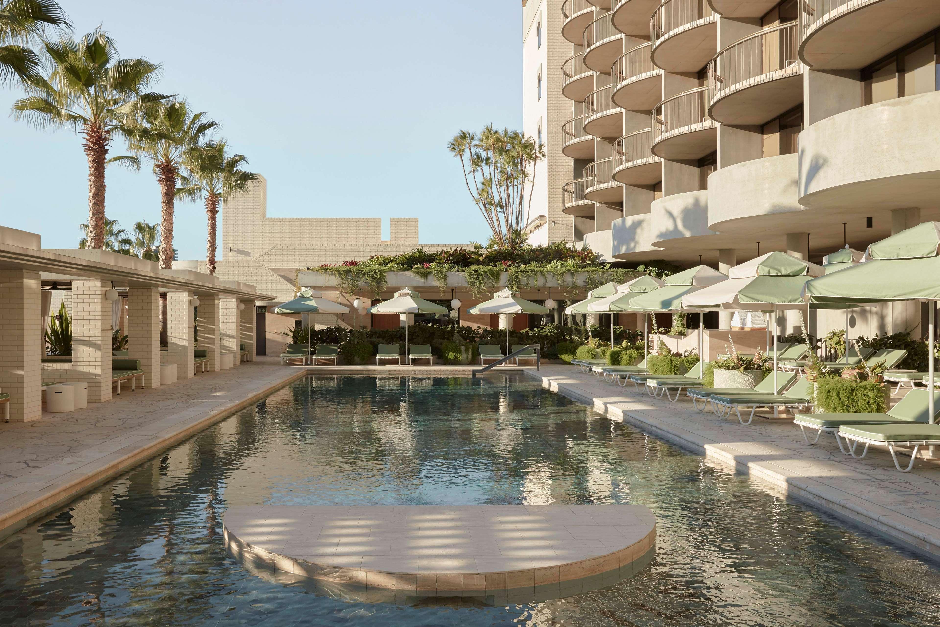 The Calile Hotel Brisbane Eksteriør billede The pool at the Westin