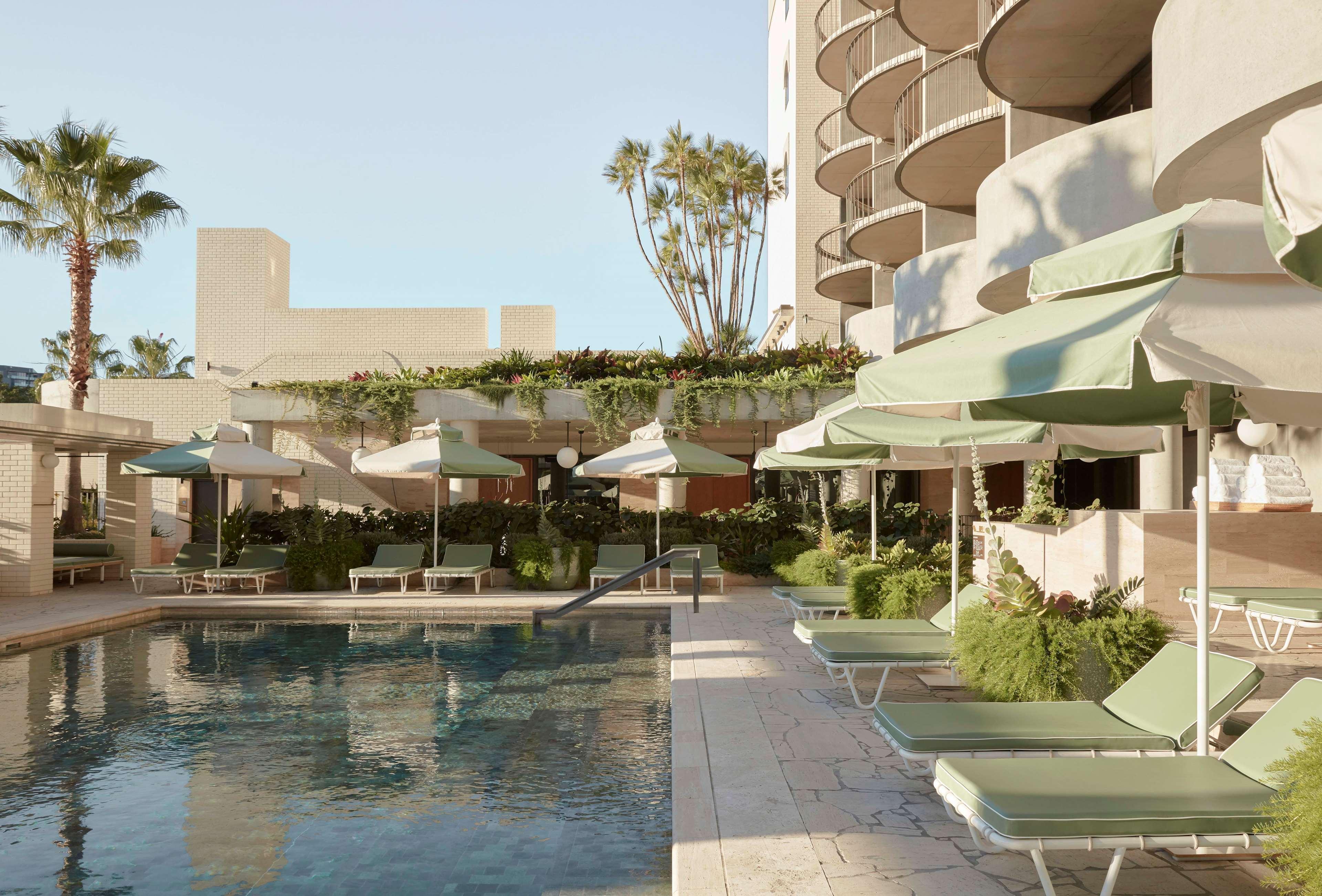The Calile Hotel Brisbane Eksteriør billede The pool at the Hotel