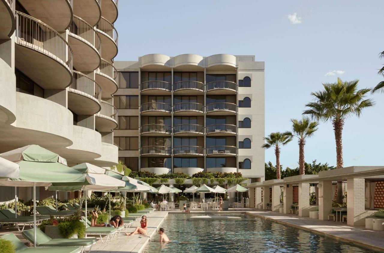 The Calile Hotel Brisbane Eksteriør billede The pool at The Standard, East Village